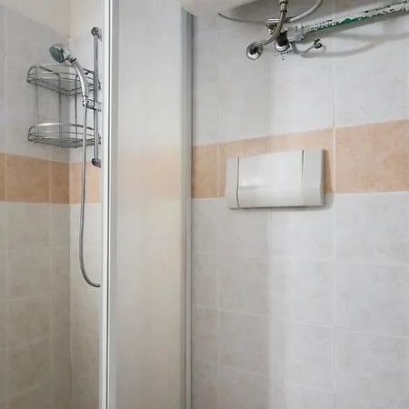 Petralana Apartament *